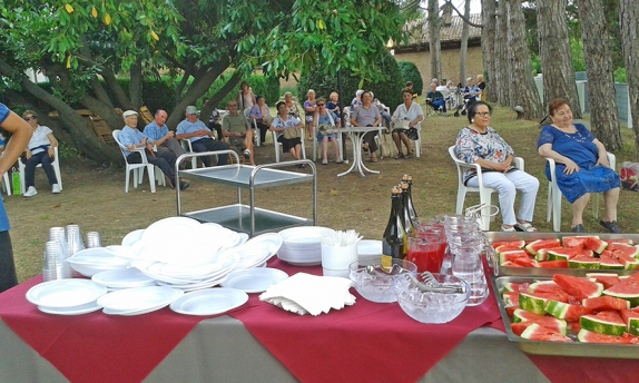 cocomeraia in giardino